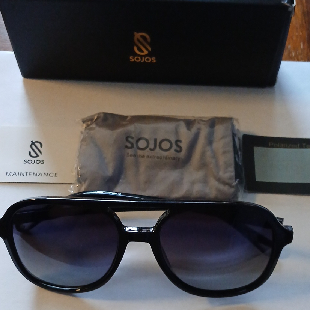 SOJOS AVIATOR STYLE BLACK  SUNNIES - NIB